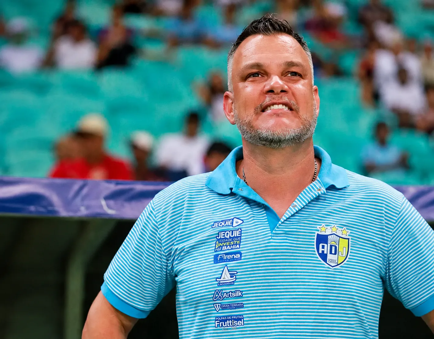 Gabardo Júnior no estádio